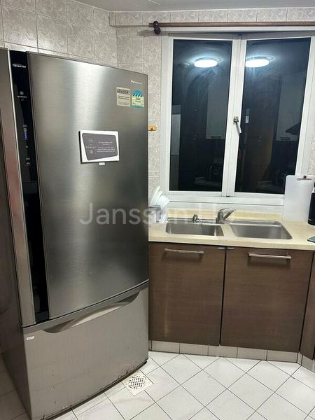Room (Condo) for Rent in  Parkshore - Image 4